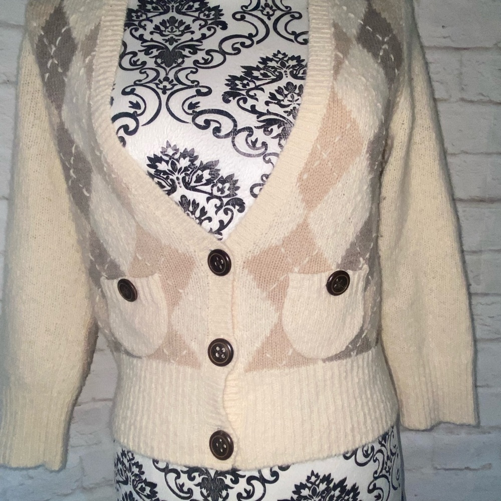 Cute Button Up Banana Republic Sweater